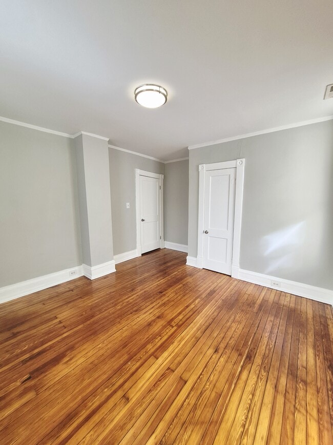 Building Photo - 3115 4th Ave