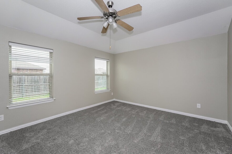 Building Photo - 7609 Rainbow Creek Dr