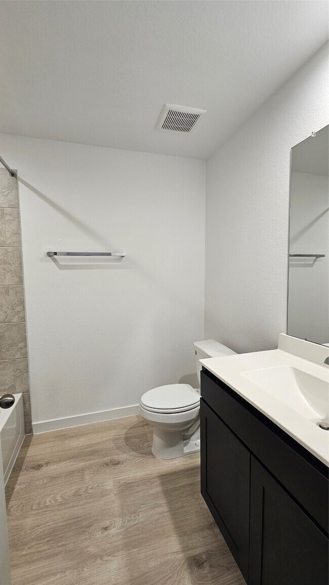 Building Photo - 1654 Westway Dr