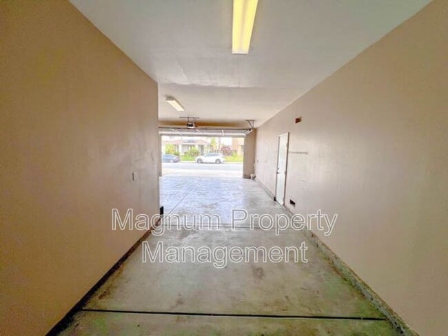 Building Photo - 31651 McCartney Dr