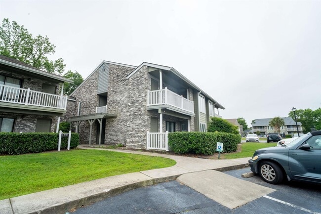 Building Photo - 4712 Cobblestone Dr