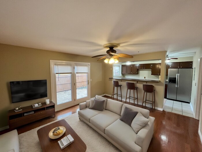 Building Photo - 6947 Highland Park Dr