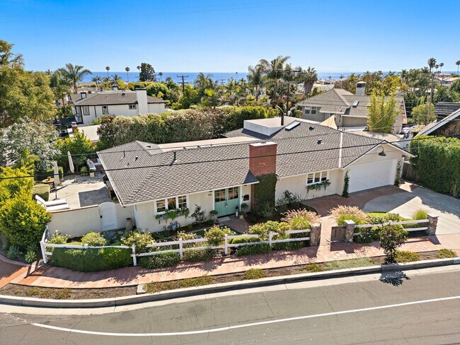 Building Photo - 806 S Ola Vista