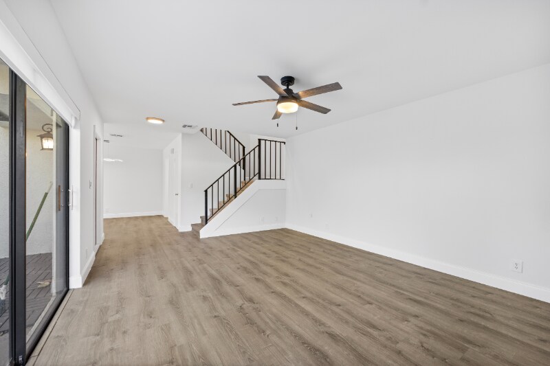 Building Photo - 2695 Albatross Rd N