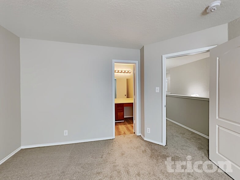 Building Photo - 8034 Cavern Hill