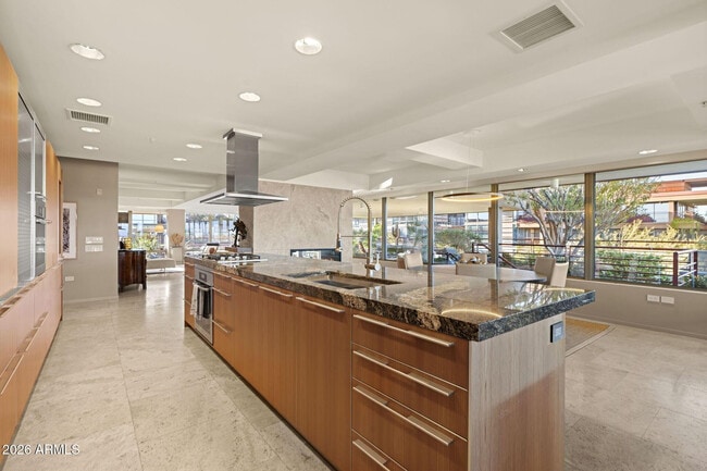 Building Photo - 7167 E Rancho Vista Dr