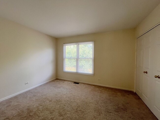 Building Photo - 312 Spring Creek Cir