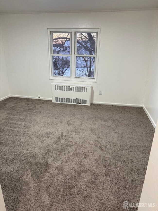 Building Photo - 37 Garfield Park