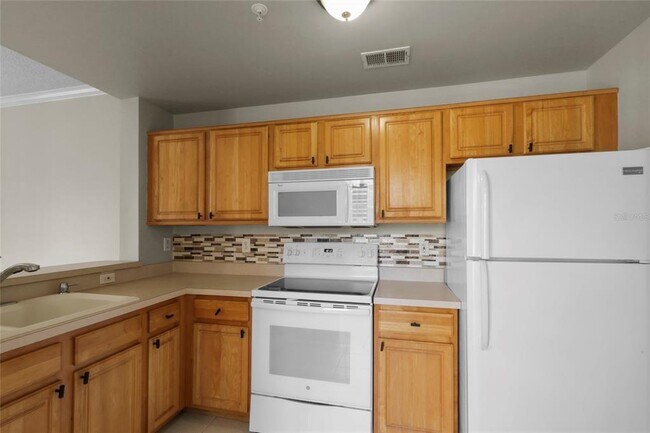 Building Photo - 5681 Bentgrass Dr
