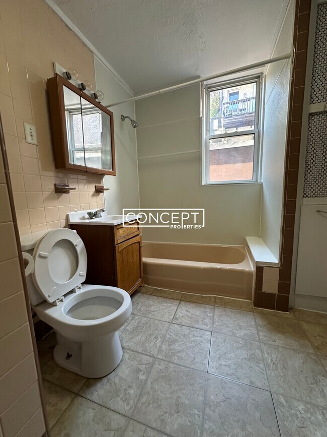 Building Photo - 1788 Beacon St