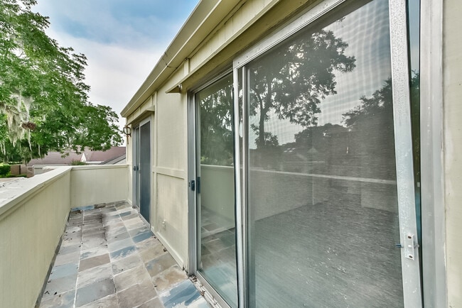 Building Photo - 1811 Veranda Dr