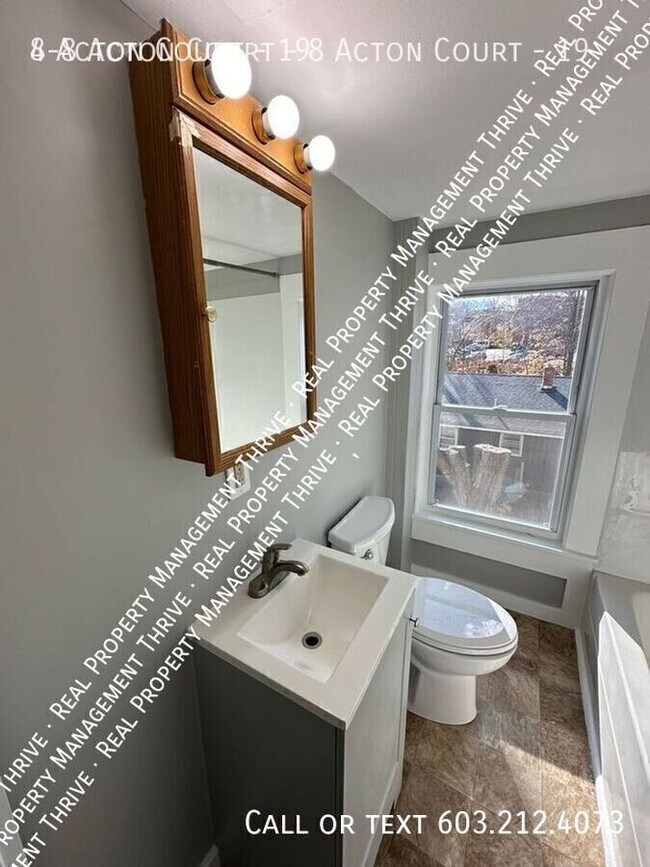 Building Photo - 8 Acton Ct