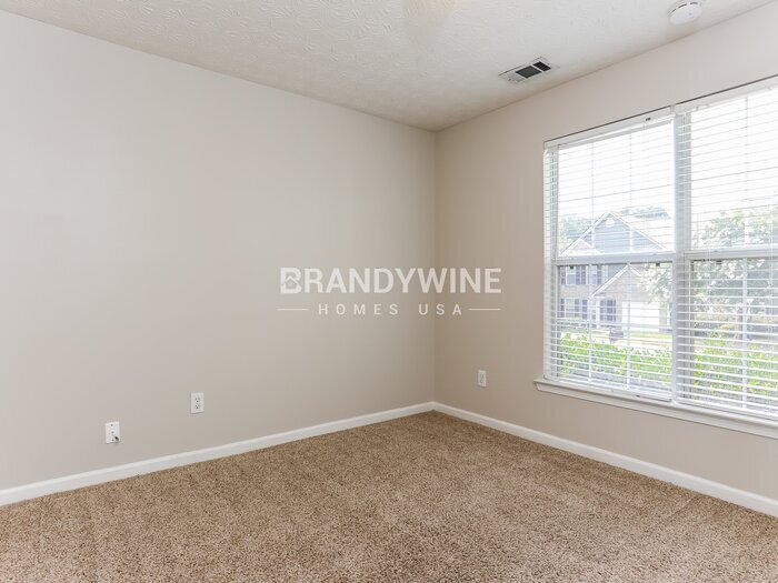 Building Photo - 1324 Gates Cir SE