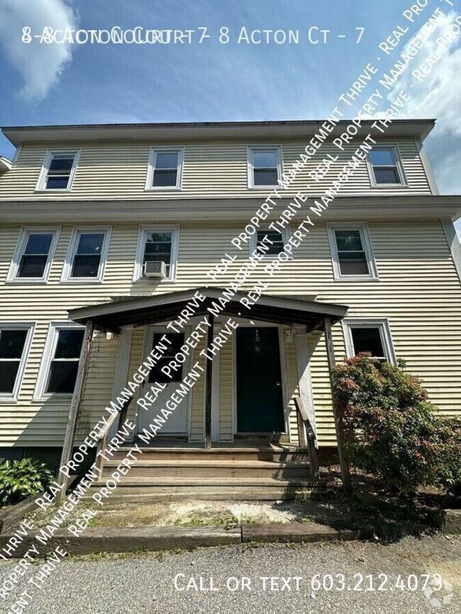 Building Photo - SPACIOUS 3RD FLOOR 3 BR, 1.5 BA - First Mo...