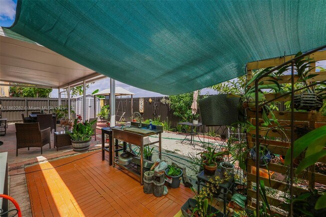 Building Photo - 15825 SW 60th Terrace