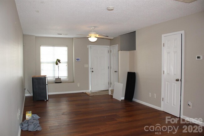 Building Photo - 10118 Frosty Ln