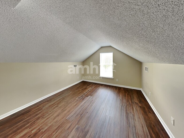 Building Photo - 4945 Wheat Dr SW