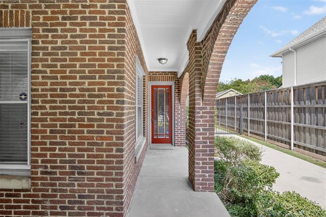 Building Photo - 5815 Marquita Ave