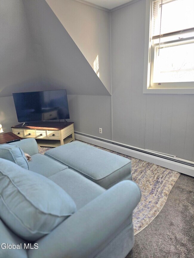 Building Photo - 31 Terrace Ave