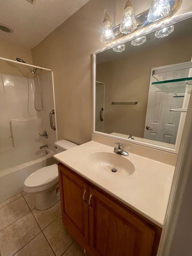 Building Photo - Windsor Garden Subdivision...