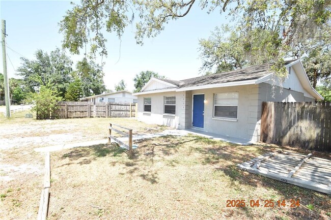 Building Photo - 12203 N 9th St