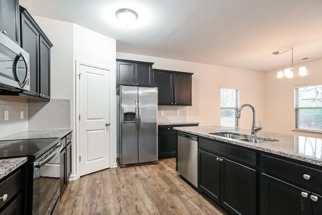 Building Photo - 4310 Drifter Dr