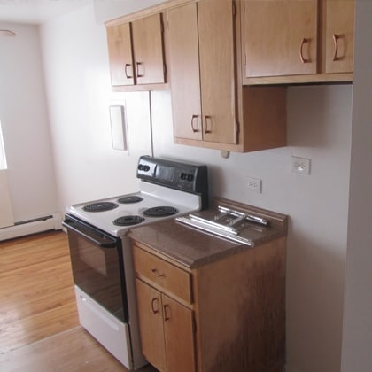 Kitchen - Ridge Court Apartments