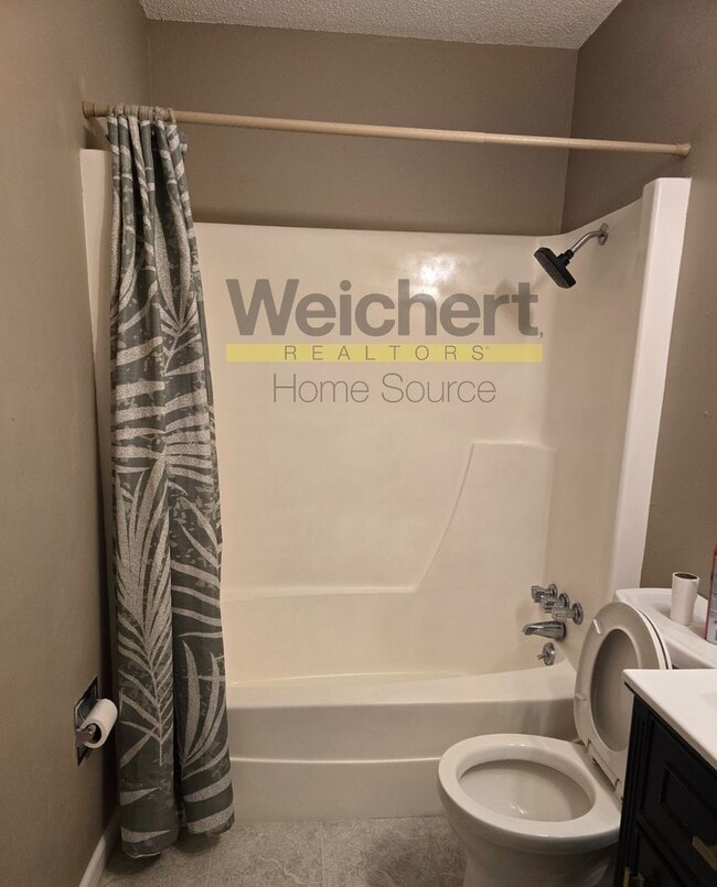 Building Photo - 3 Bed 1 bath home with a fenced in yard in Paragould