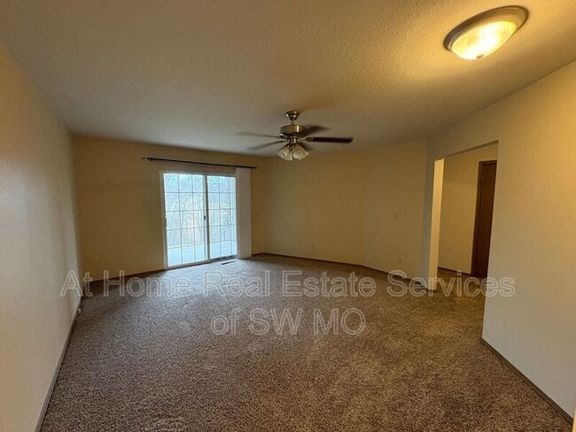 Building Photo - 887 N 22nd St