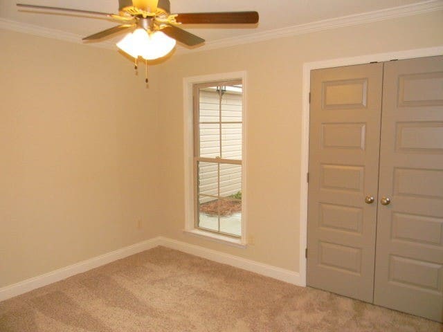 Building Photo - Modern 4BR Home with Open Layout, Granite Counters & Community Pool Access