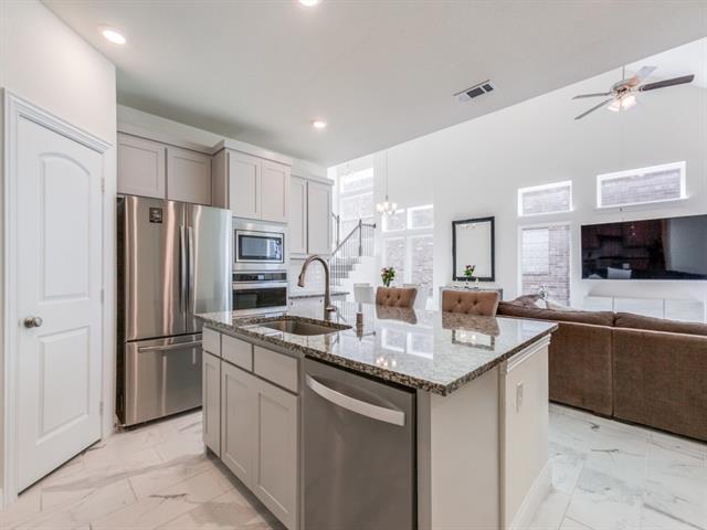 Building Photo - 337 Gleneagles Dr