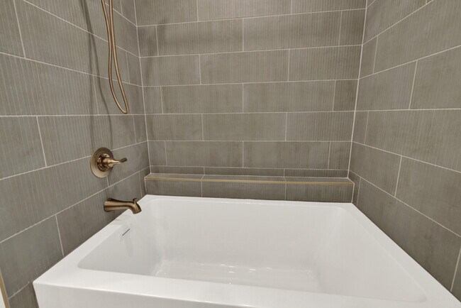 Building Photo - 1017 W Martin Luther King Dr