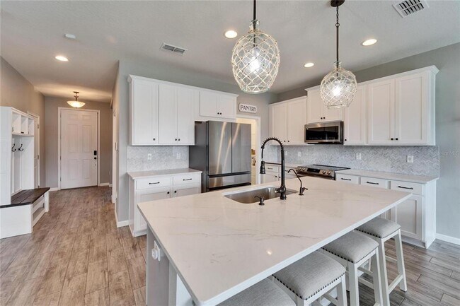Building Photo - 13113 Rain Lily Dr