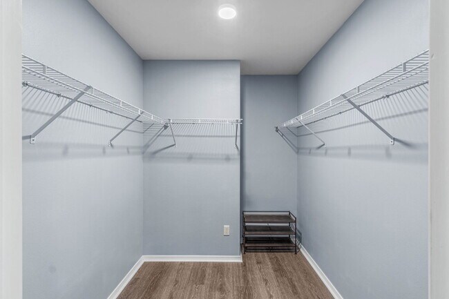 Building Photo - 989 Claeven Cir