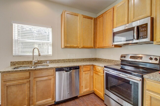 Building Photo - 9083 Parlor Dr