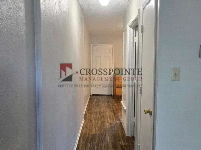 Building Photo - Available Now! Spacious 2-Bedroom, 1.5-Bath Townhome in White Oak!