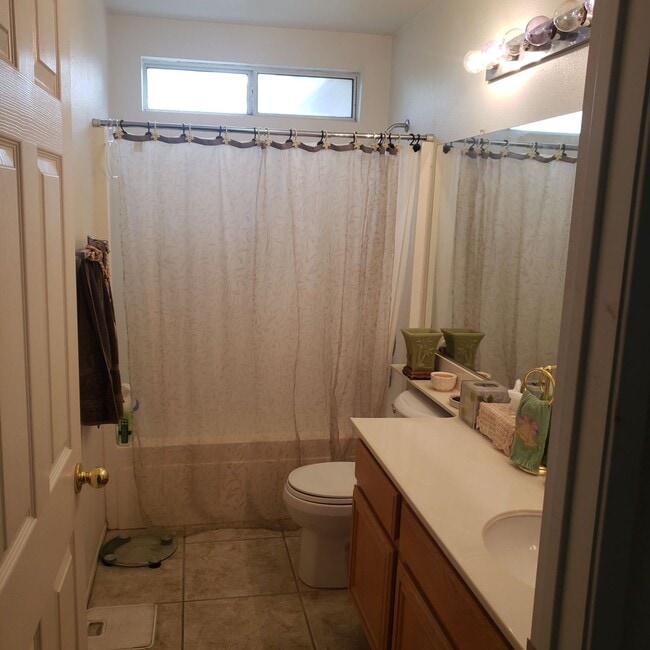 Building Photo - (Mission Grove) 5 BEDROOM, 1 bedroom downstairs! HOUSE!