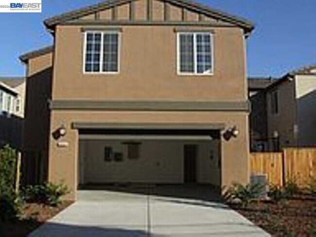 Building Photo - 6042 W Branch Rd