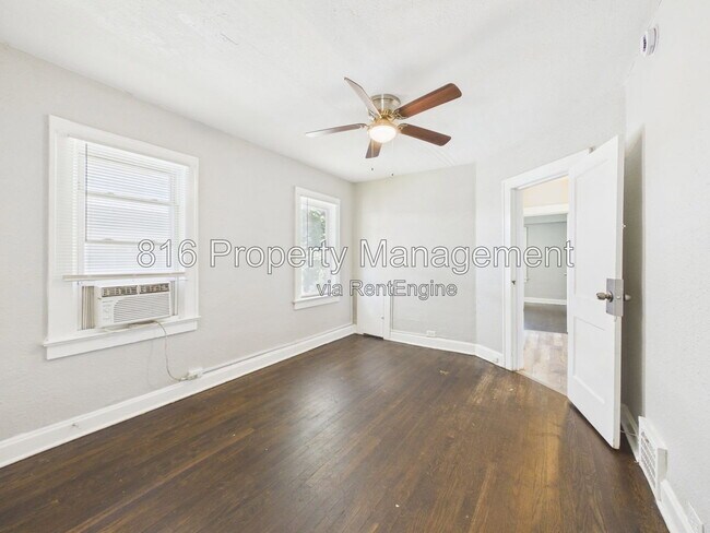 Building Photo - 5127 Olive St