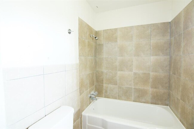 Building Photo - 4034 Osby Dr