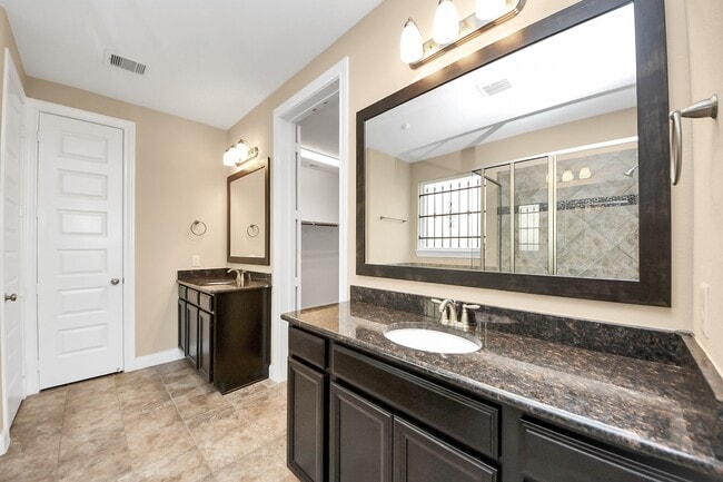 Building Photo - 27419 Canyon Reach Dr