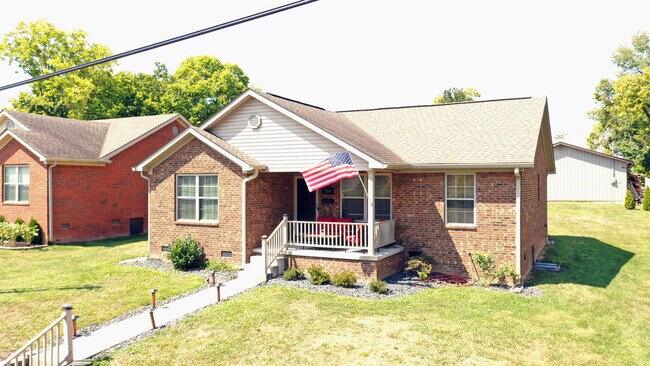 Building Photo - 314 N 2nd St