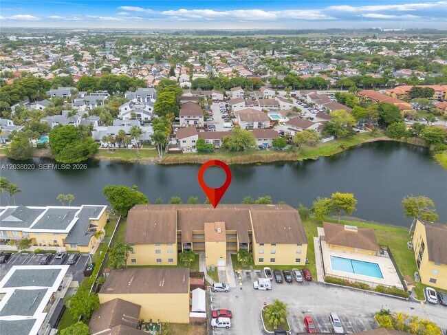 Building Photo - 15470 SW 82nd Ln