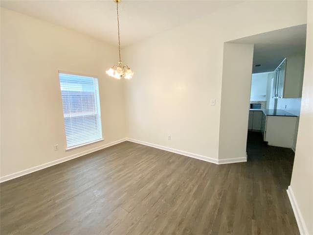 Building Photo - 6008 Castanada Dr