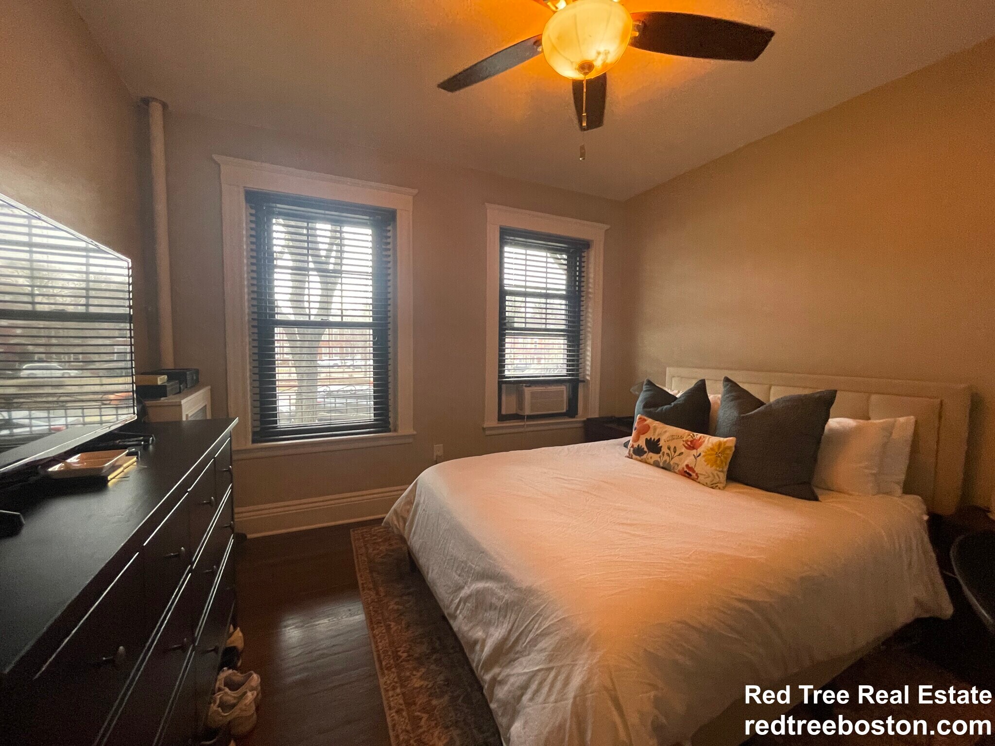 Building Photo - 1758 Commonwealth Ave