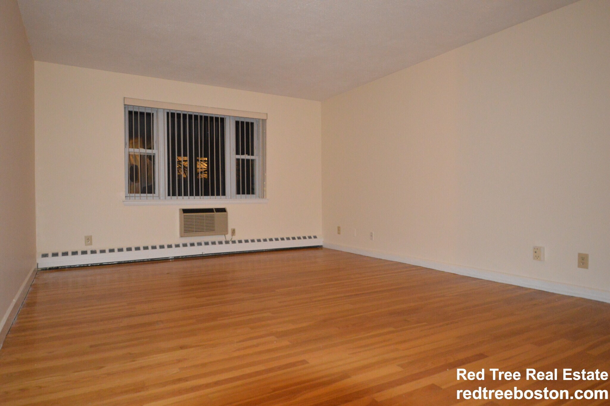 Building Photo - 63 Parkman St