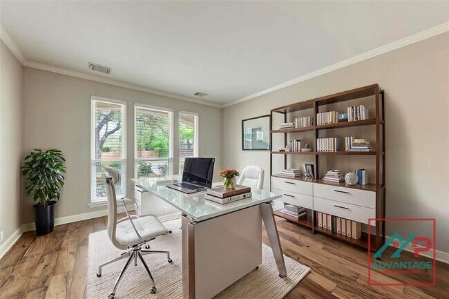 Building Photo - 8105 Endeavor Cir