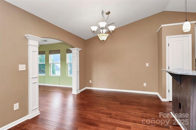 Building Photo - 7000 Dacian Ln