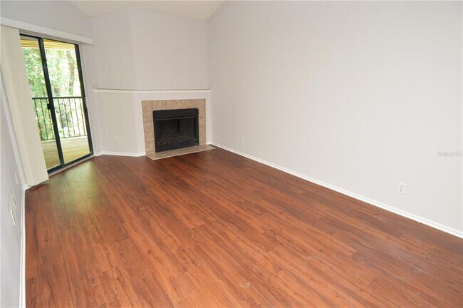 Building Photo - 8630 Mallard Reserve Dr
