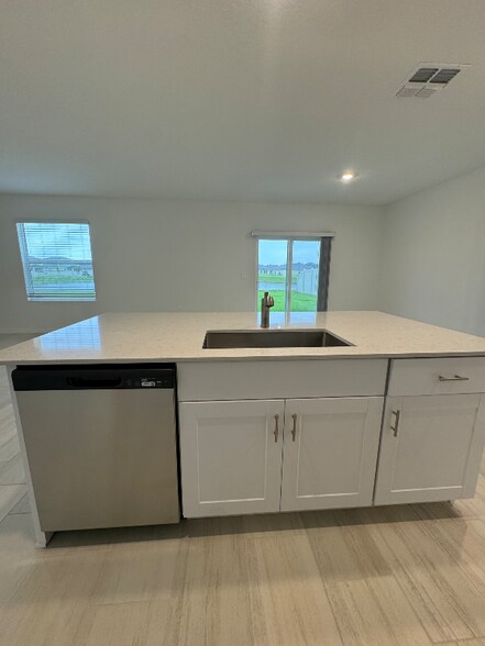 Building Photo - 13147 Empress Jewel Trl